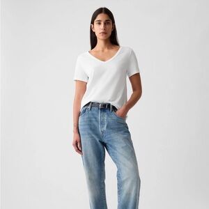 Gap V-neck Organic Cotton Tshirt